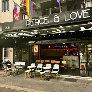  Vandrarhem Peace &