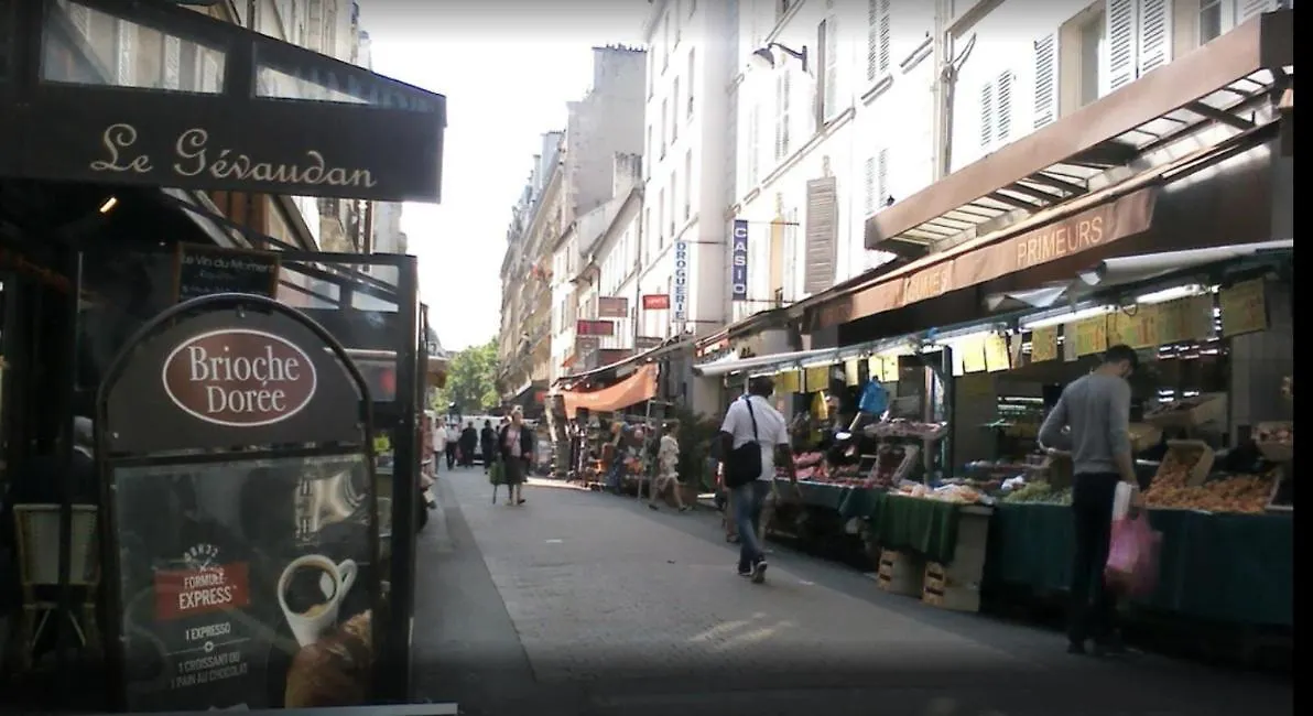 Homestay Batignolles - Parisian Appartment France